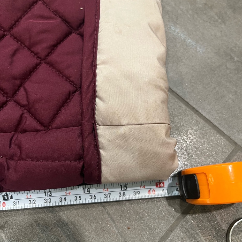 Women’s Quilted Barn Jacket Field Coat Burgundy Gold Hardware Size Large Preppy - Picture 7 of 10